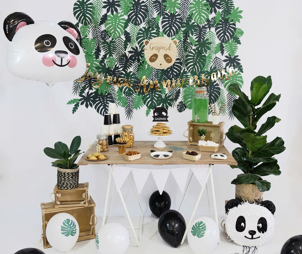 Décoration panda pour un baptême garçon